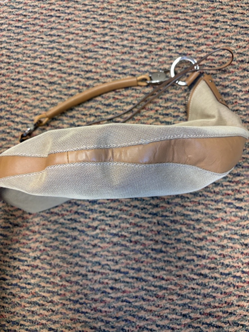 GUCCI authentic Half-moon Crescent Hobo Shoulder Handbag - Picture 6 of 13